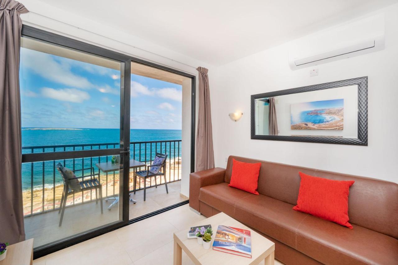 Islet Promenade Seafront 1 Bedroom With Sea View Balcony By Getawaysmalta