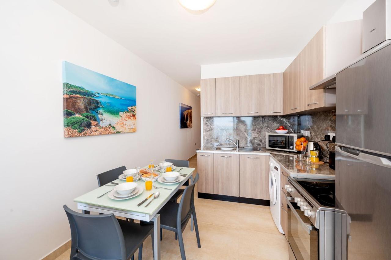 Apartment Islet Promenade Seafront 1 Bedroom With Sea View Balcony By Getawaysmalta