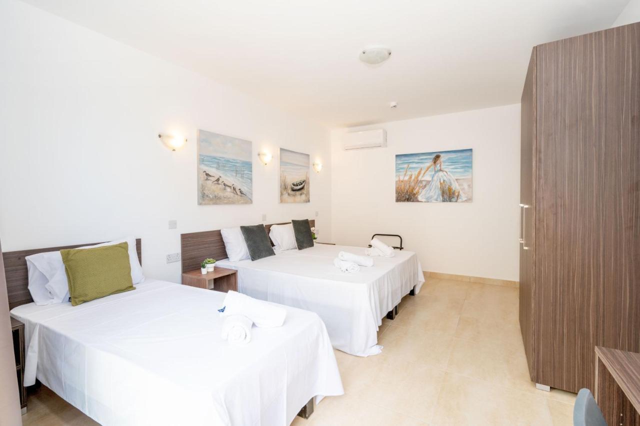 Islet Promenade Seafront 1 Bedroom With Sea View Balcony By Getawaysmalta Appartement